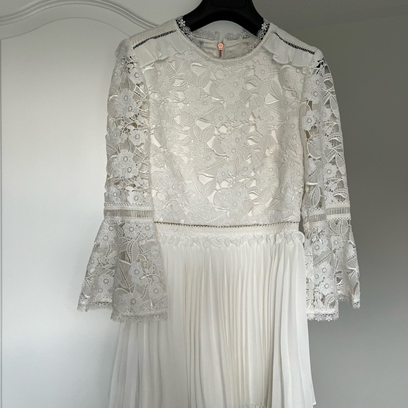 Ted baker bridal dress - Picture 1 of 3